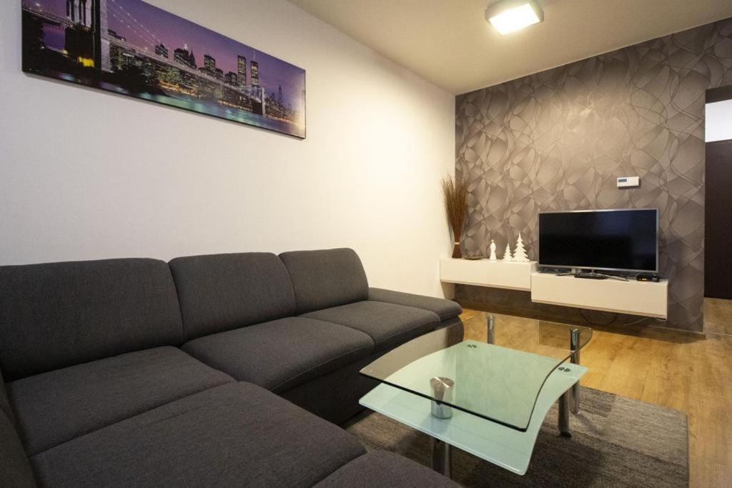 Apartman Adam Veľký Slavkov Exterior foto