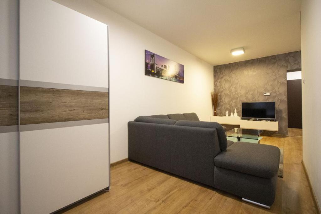 Apartman Adam Veľký Slavkov Exterior foto